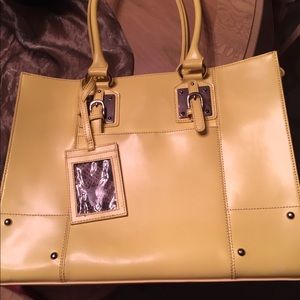 WILSONS LEATHER YELLOW CROSS BODY TOTE W/ POUCH